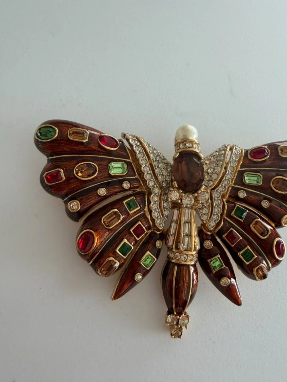 CINER Crystal Caramel Vintage Gold Tone Butterfly Brooch Pin